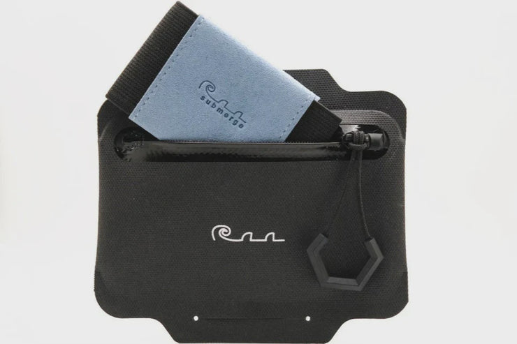 Submerge Submersible Wallet